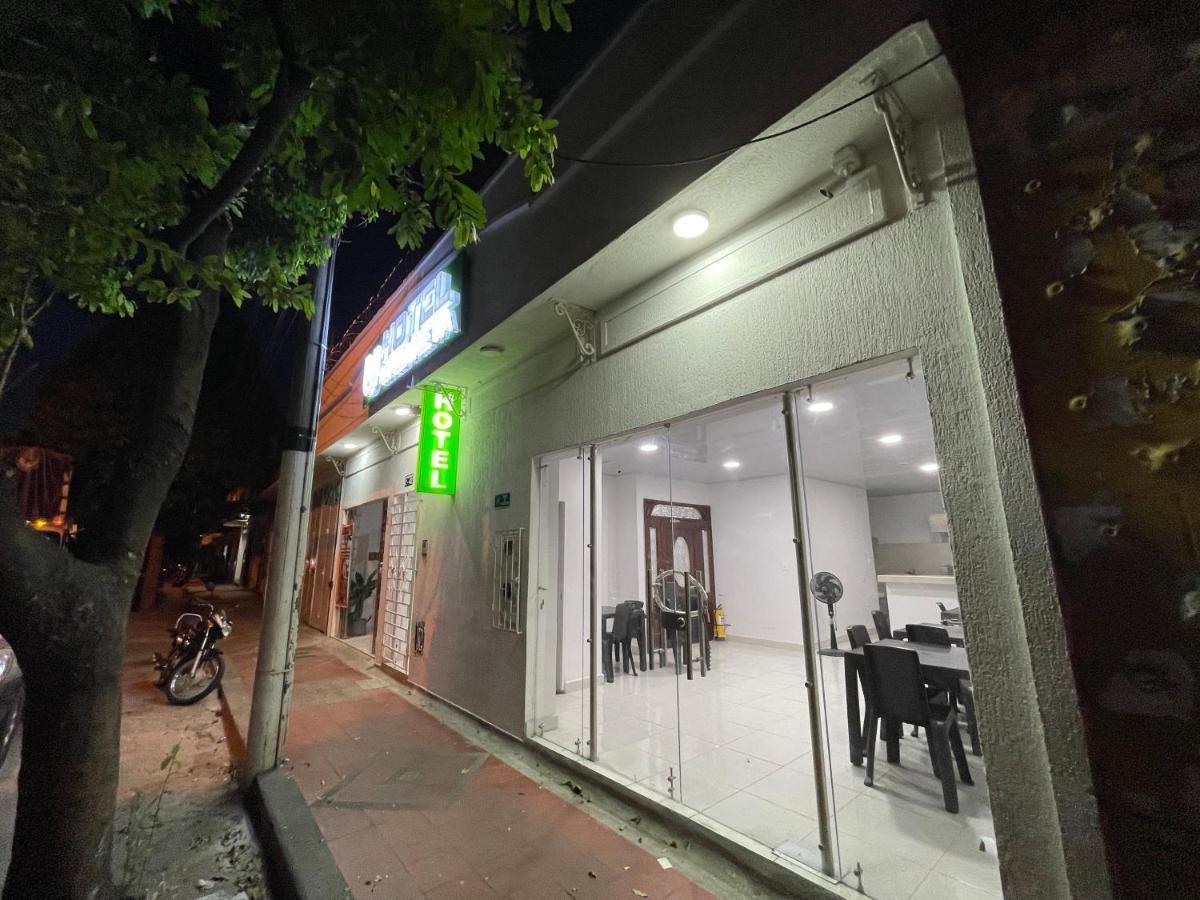 Hotel Neiva Urdaneta Экстерьер фото